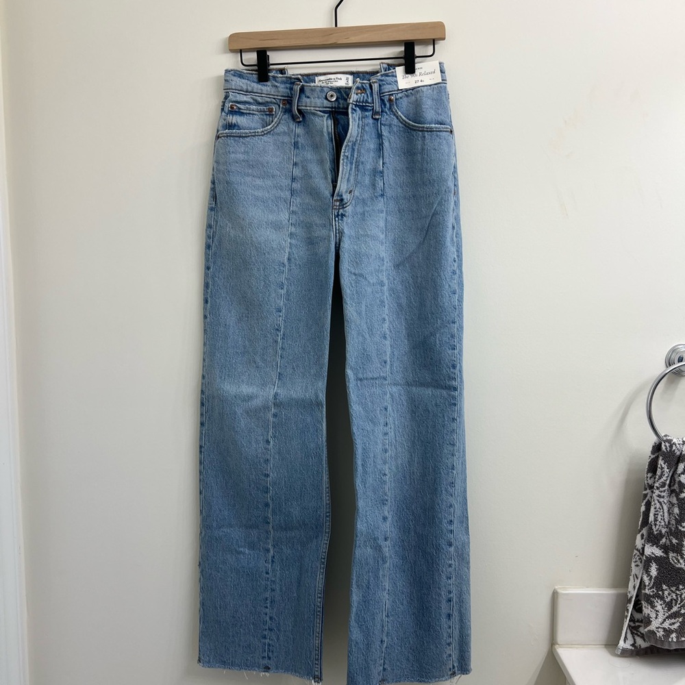 Abercrombie & Fitch Light Blue High-Rise Women's Jeans